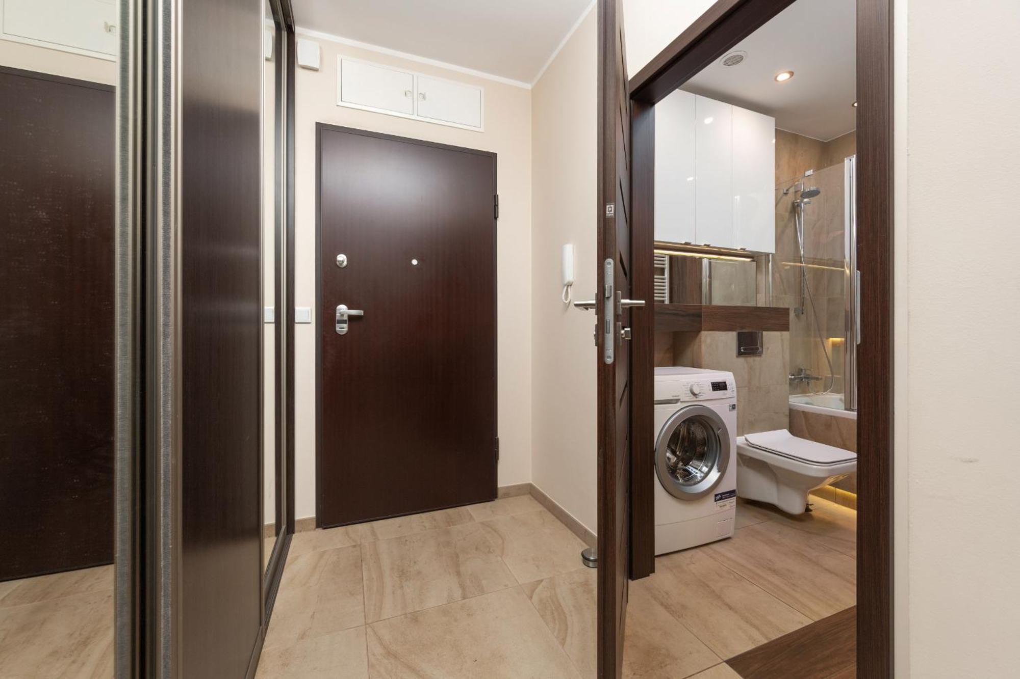 Comfortable Apartment Krakowska Wroclaw With Free Parking By Noclegi Renters Exterior foto